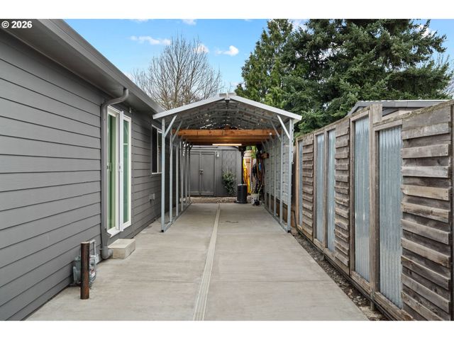 7452 Se 49TH Ave, Portland, OR 97206