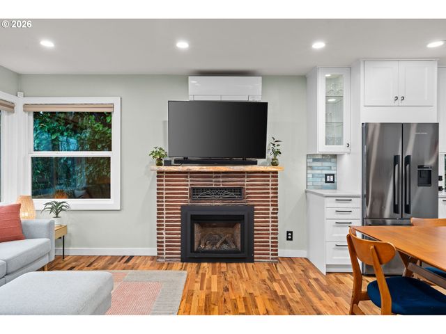 7452 Se 49TH Ave, Portland, OR 97206