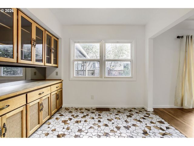 5900 Se 83rd Ave, Portland, OR 97266