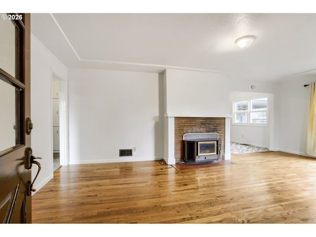 5900 Se 83rd Ave, Portland, OR 97266