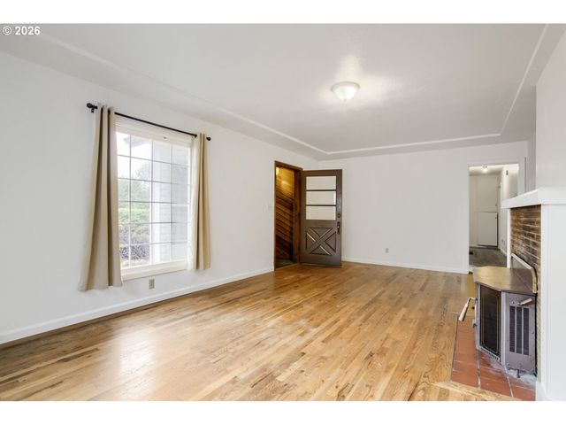 5900 Se 83rd Ave, Portland, OR 97266