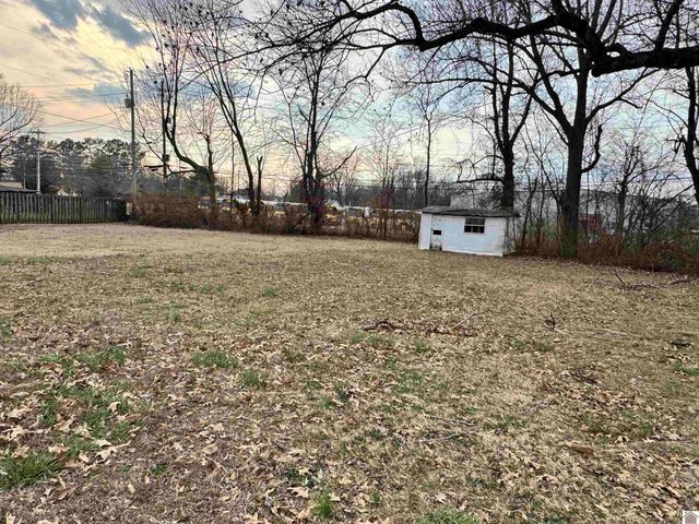 506 Oaklawn, Paducah, KY 42003