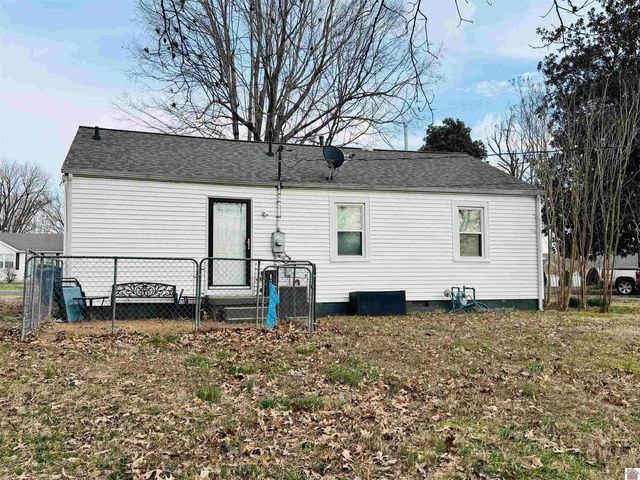 506 Oaklawn, Paducah, KY 42003