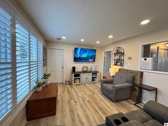 506 Oaklawn, Paducah, KY 42003