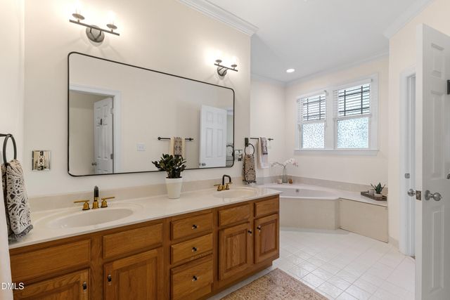 4521 Crab Creek Drive 201, Raleigh, NC 27612