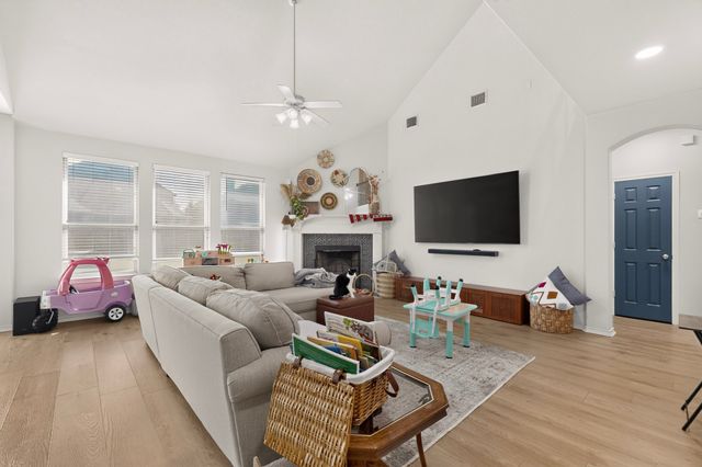 2102 Fairway Winds Court, Wylie, TX 75098