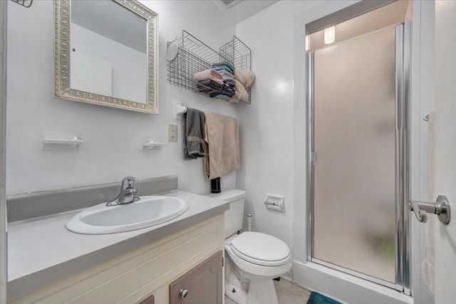 919 Halifax CIR, Vinton, VA 24179