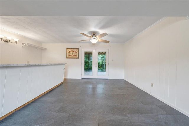 919 Halifax CIR, Vinton, VA 24179