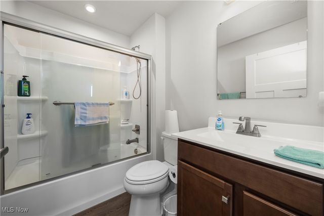 133 W Spring Drive, Elyria, OH 44035