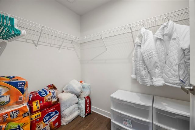 133 W Spring Drive, Elyria, OH 44035