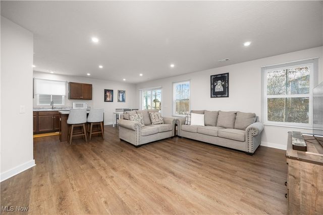 133 W Spring Drive, Elyria, OH 44035