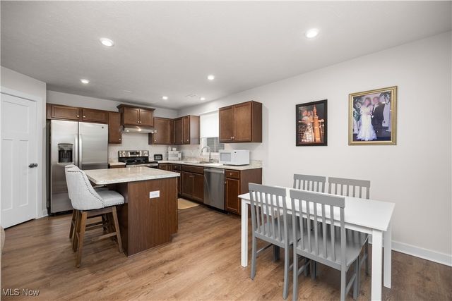 133 W Spring Drive, Elyria, OH 44035