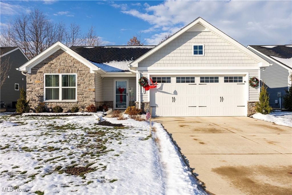 133 W Spring Drive, Elyria, OH 44035