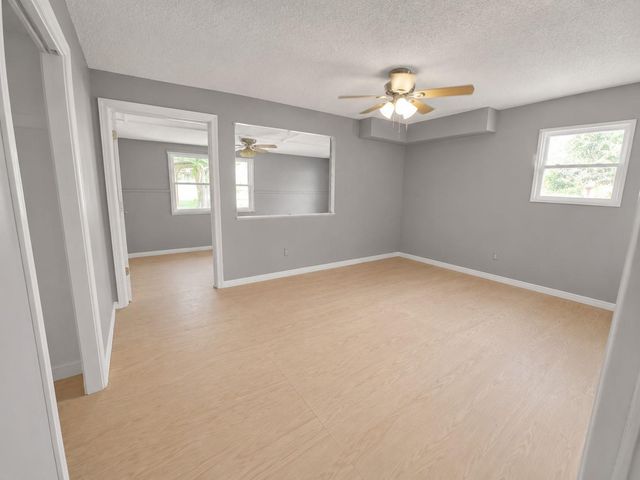 227 Live Oak Lane, Onalaska, TX 77360