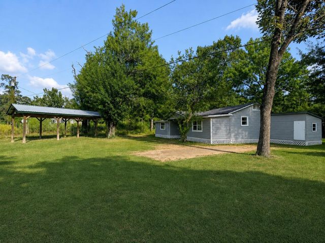 227 Live Oak Lane, Onalaska, TX 77360