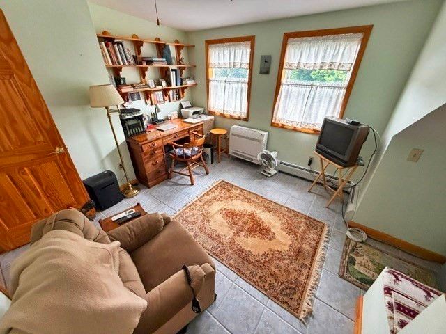 132 Cross Path Road, Northampton, MA 01060
