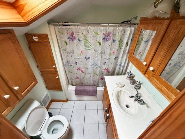 132 Cross Path Road, Northampton, MA 01060