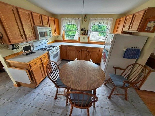 132 Cross Path Road, Northampton, MA 01060