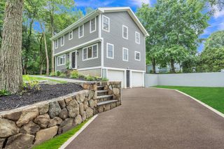 29 Old Colony Dr, Westborough, MA 01581
