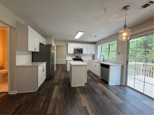 11800 Carriage Park Lane, Johns Creek, GA 30097