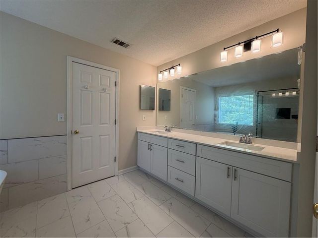 11800 Carriage Park Lane, Johns Creek, GA 30097