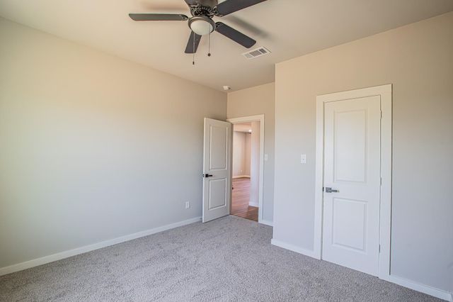 124 Brookview Drive, Bridgeport, TX 76458