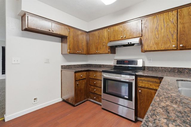 8152 Le Mans Ave, Stockton, CA 95210