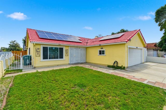 8152 Le Mans Ave, Stockton, CA 95210
