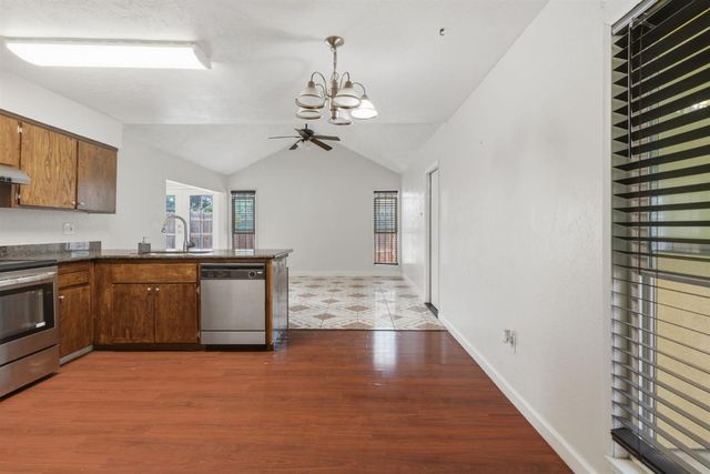 8152 Le Mans Ave, Stockton, CA 95210