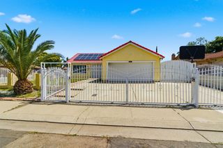 8152 Le Mans Ave, Stockton, CA 95210