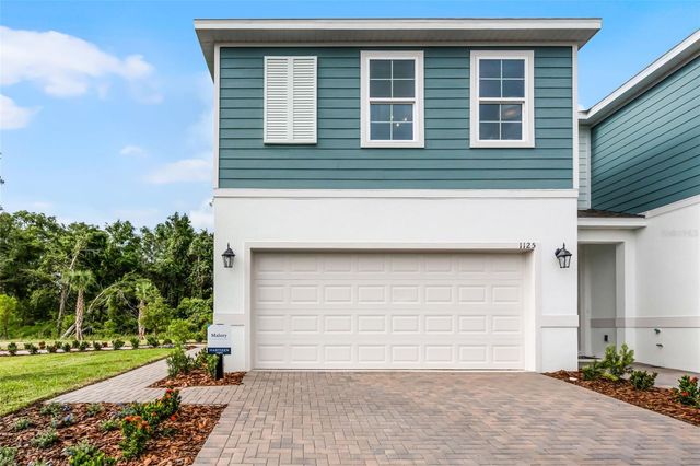 725 MAPLE OAK DRIVE, Deland, FL 32720