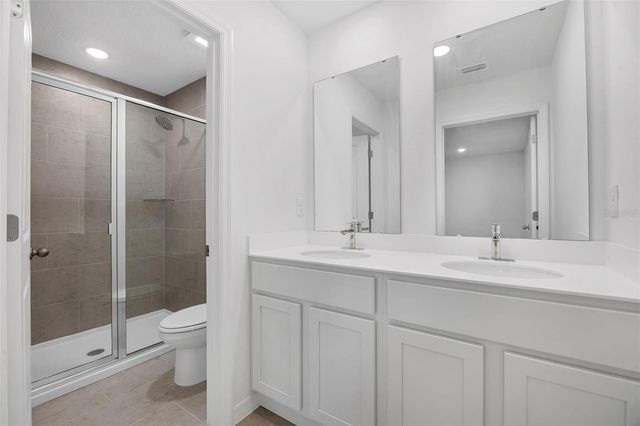 725 MAPLE OAK DRIVE, Deland, FL 32720