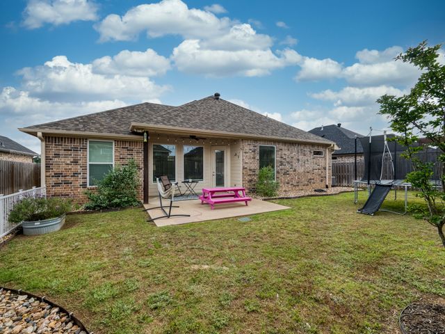 1803 Jessica, Whitehouse, TX 75791