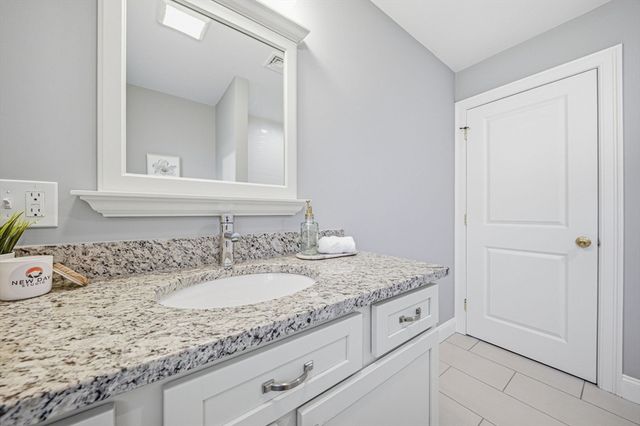 305 Lynn St, Malden, MA 02148