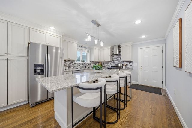 305 Lynn St, Malden, MA 02148