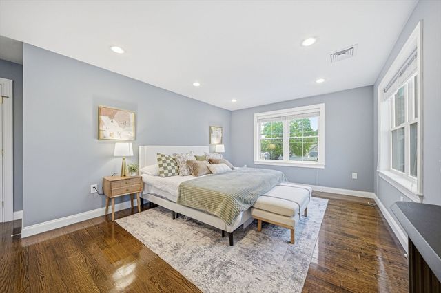 305 Lynn St, Malden, MA 02148