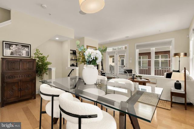 907 3RD PL SE, Washington, DC 20003