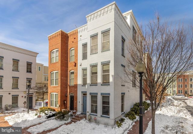 907 3RD PL SE, Washington, DC 20003