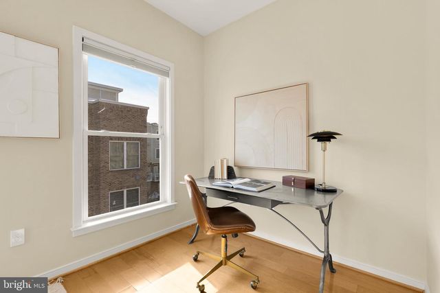 907 3RD PL SE, Washington, DC 20003