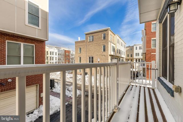 907 3RD PL SE, Washington, DC 20003