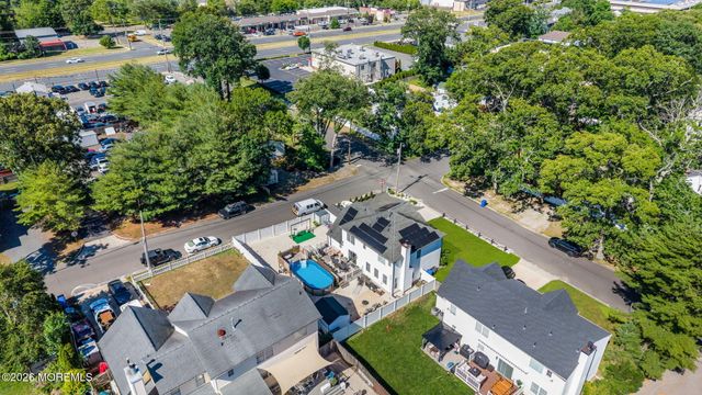 209 Gilford Avenue, Island Heights, NJ 08732