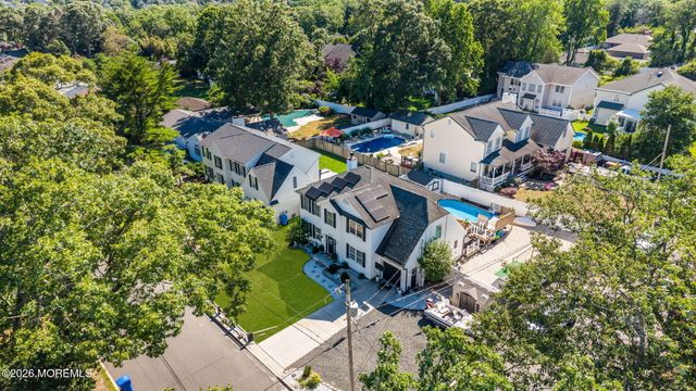 209 Gilford Avenue, Island Heights, NJ 08732