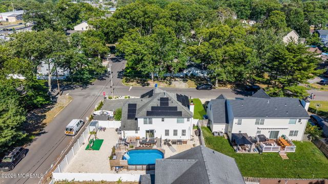 209 Gilford Avenue, Island Heights, NJ 08732