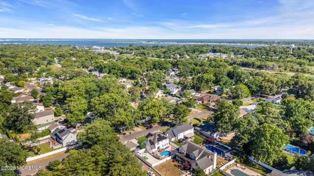 209 Gilford Avenue, Island Heights, NJ 08732