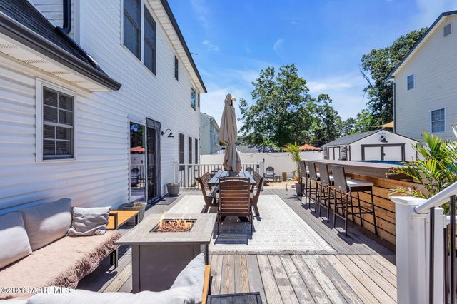 209 Gilford Avenue, Island Heights, NJ 08732