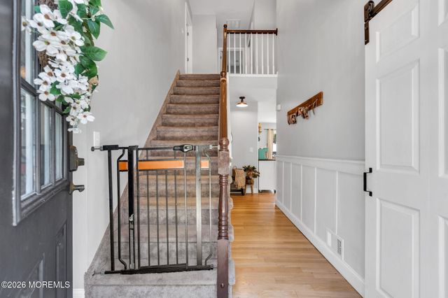 209 Gilford Avenue, Island Heights, NJ 08732