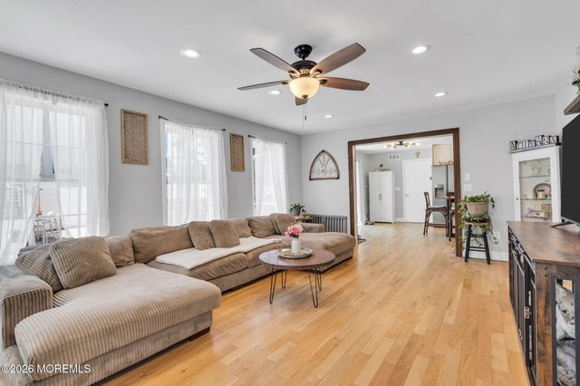 209 Gilford Avenue, Island Heights, NJ 08732
