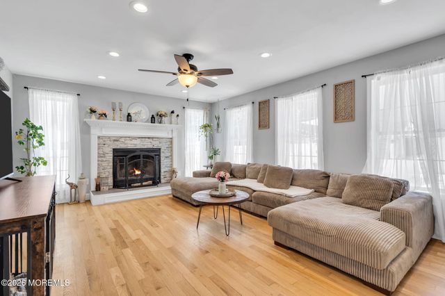 209 Gilford Avenue, Island Heights, NJ 08732