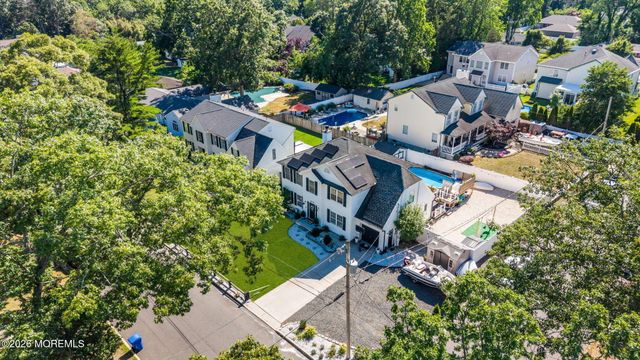 209 Gilford Avenue, Island Heights, NJ 08732