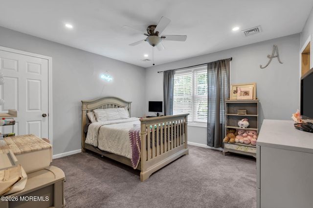 209 Gilford Avenue, Island Heights, NJ 08732